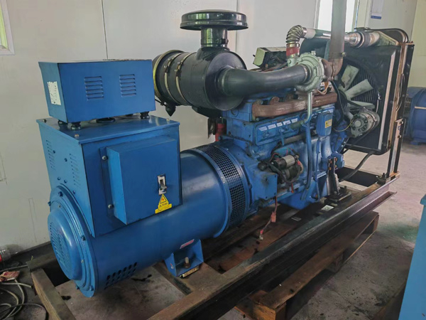 江陵100kW柴油发电机组使用多级机油有哪些优缺点？